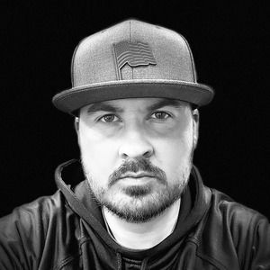 Meet your Posher, Elliott